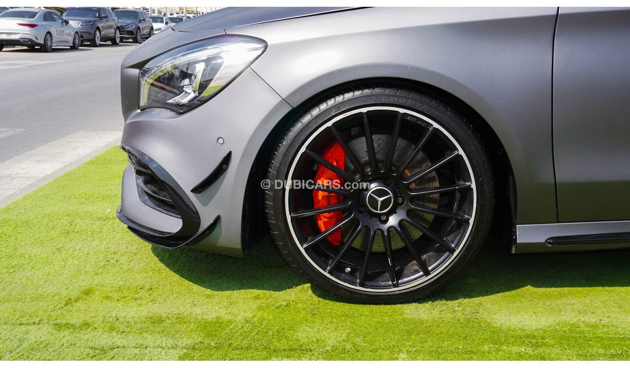 Mercedes-Benz CLA 45 AMG