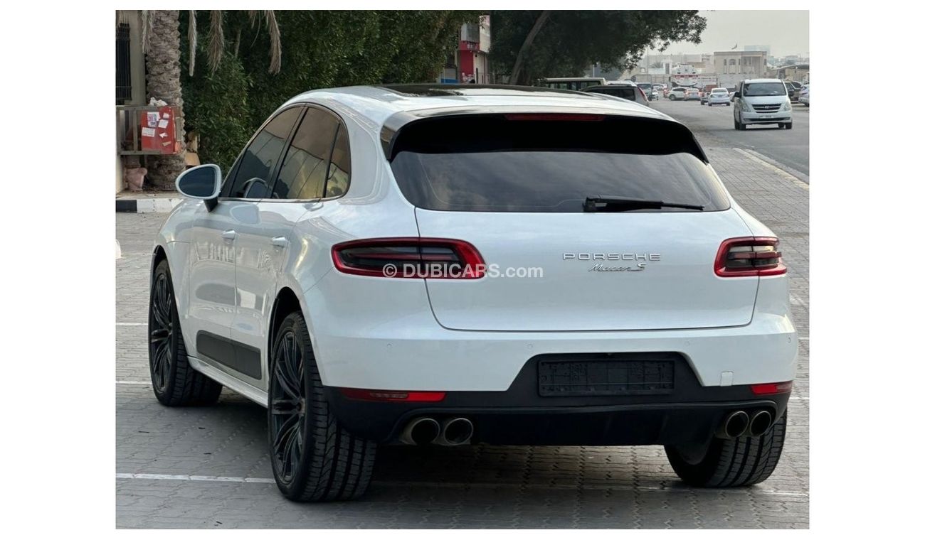 Porsche Macan S