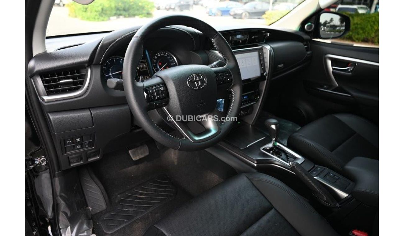 تويوتا فورتونر 2024 TOYOTA FORTUNER LEGENDER V6 4.0L PETROL 7 SEAT AT