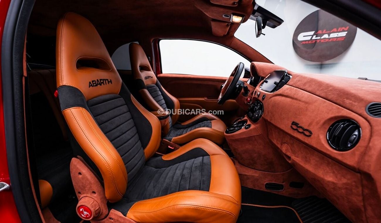 أبارث 695 Competizione 2023 - GCC - Under Warranty and Service Contract