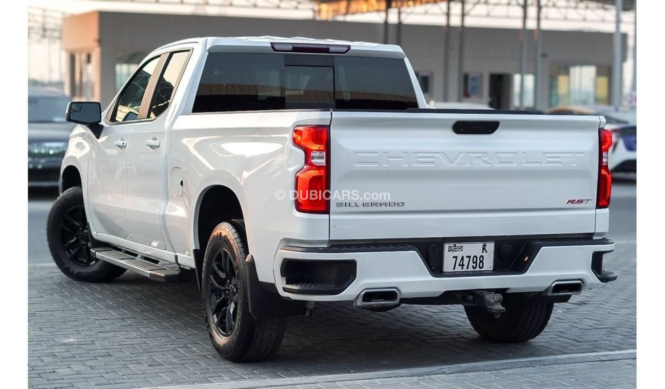 Chevrolet Silverado RST