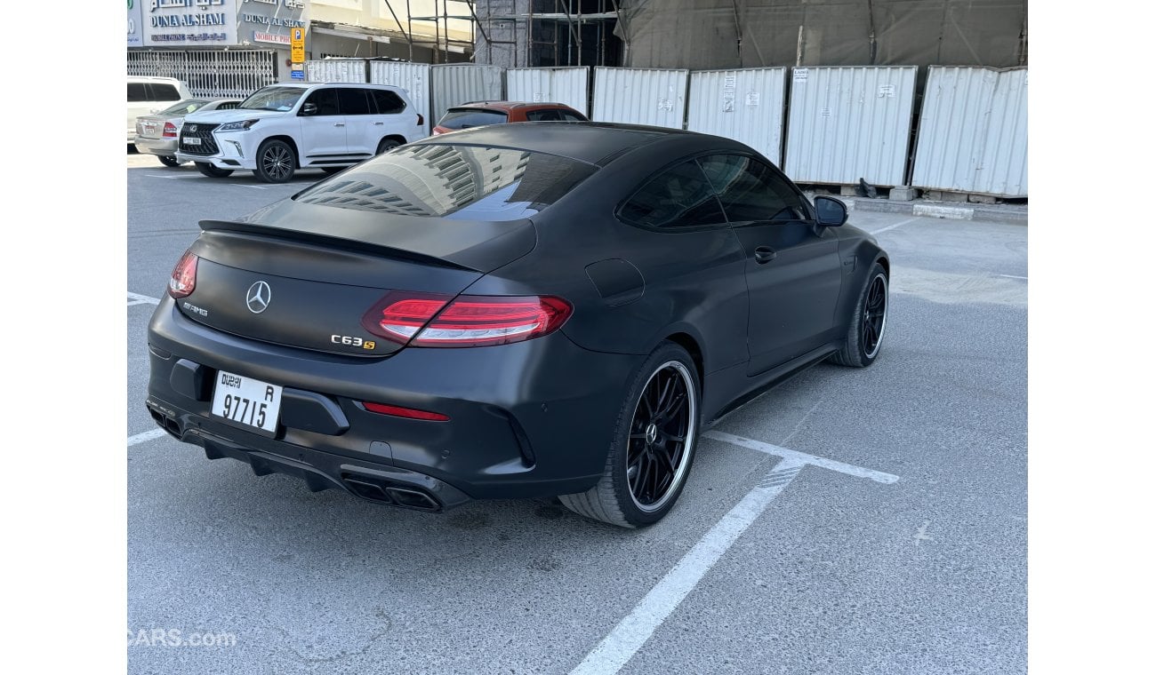 Mercedes-Benz C 63 Coupe