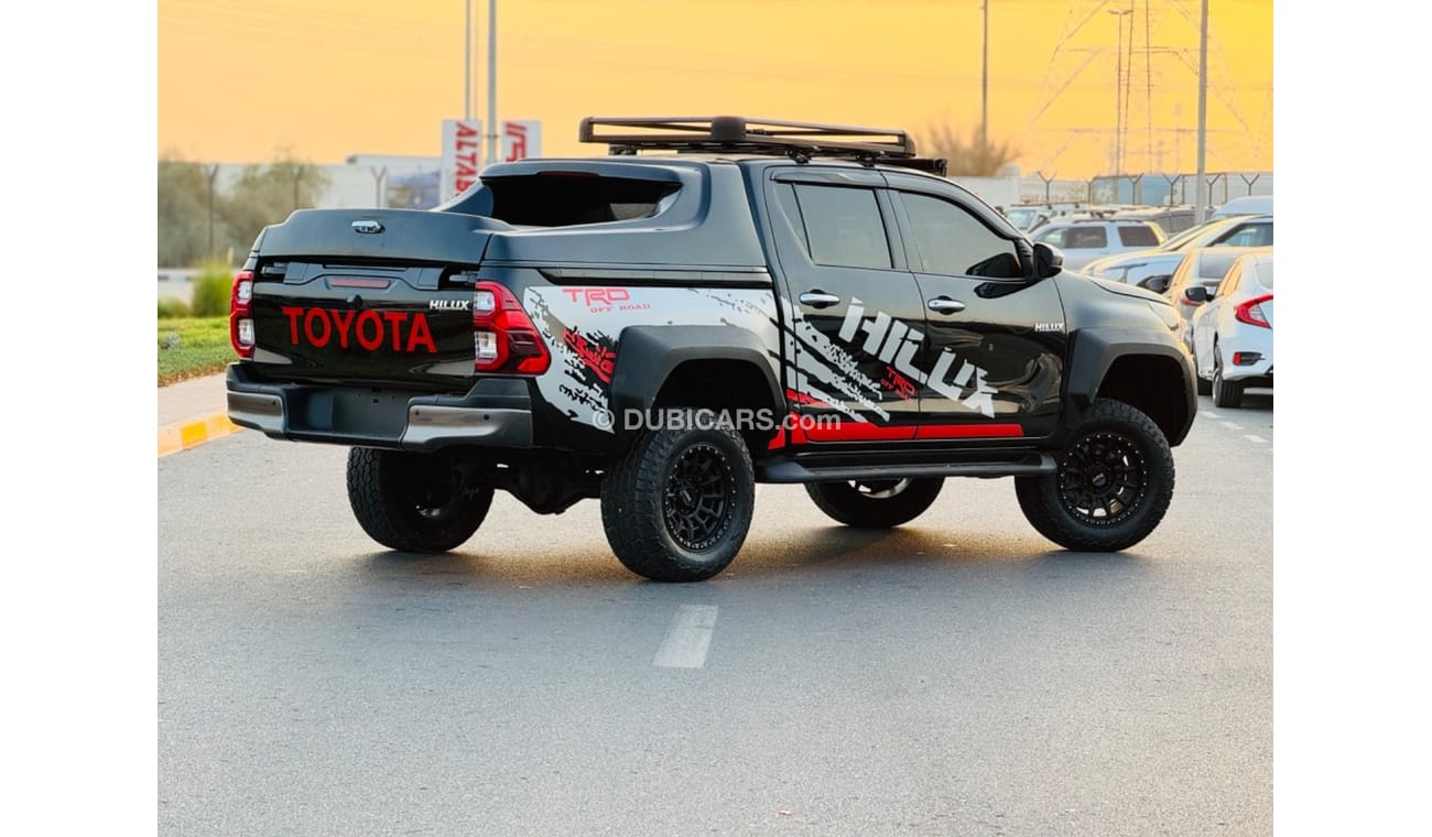 تويوتا هيلوكس Toyota hilux 2020 facelift to 2024 GR v4 Gcc excellent Condition