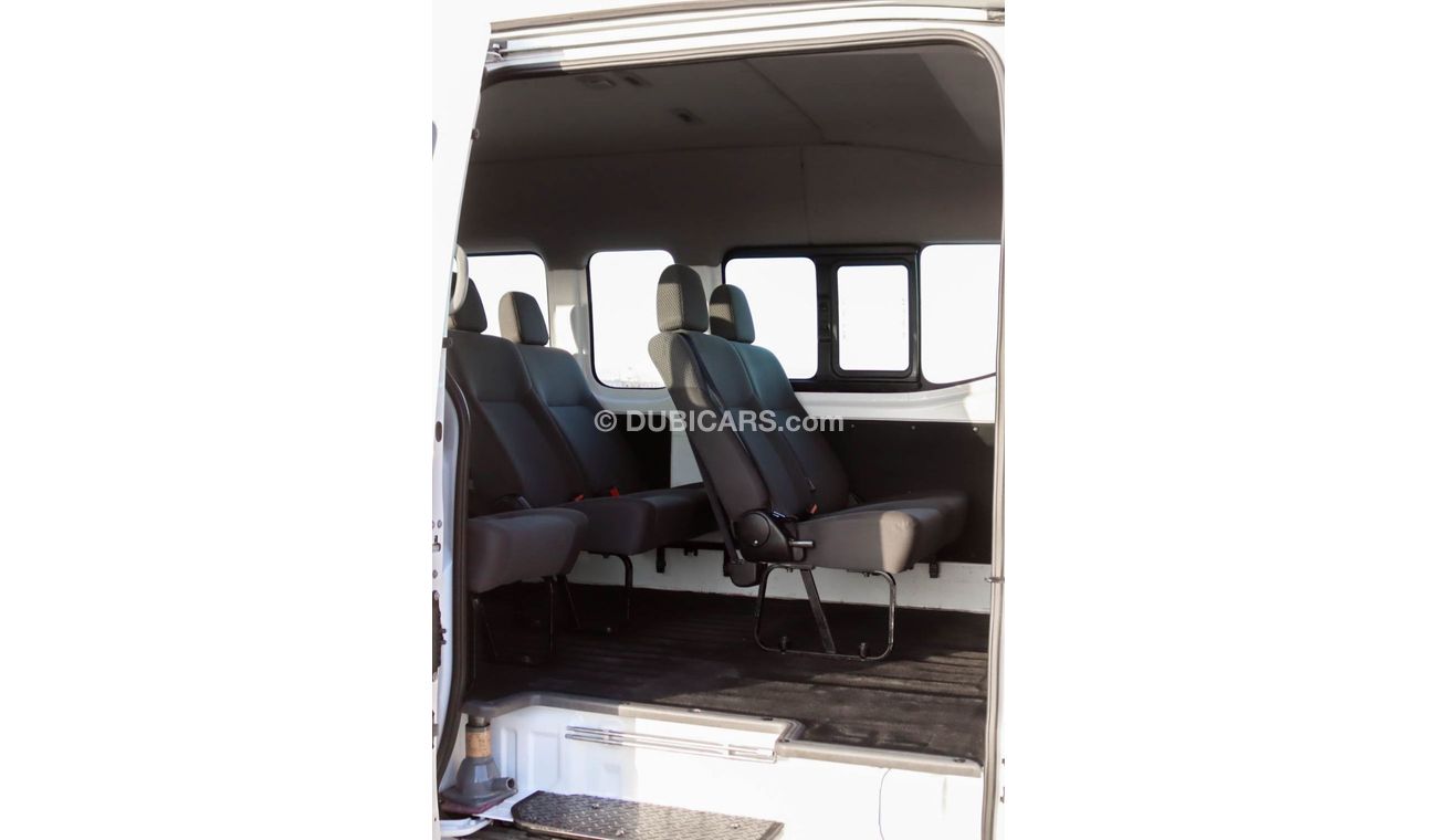 Nissan Urvan Microbus 2.5L M/T Petrol Nissan Urvan 2.7L 2021 GCC Original Paint accident free in excellent condit