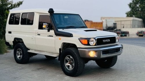 Toyota Land Cruiser Hard Top HARDTOP | AIR SNORKEL | 4.5L DIESEL | MANUAL TRANSMISSION | 2013 | RHD | REAR VIEW CAMERA