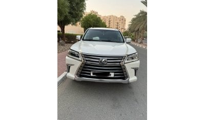 Lexus LX570