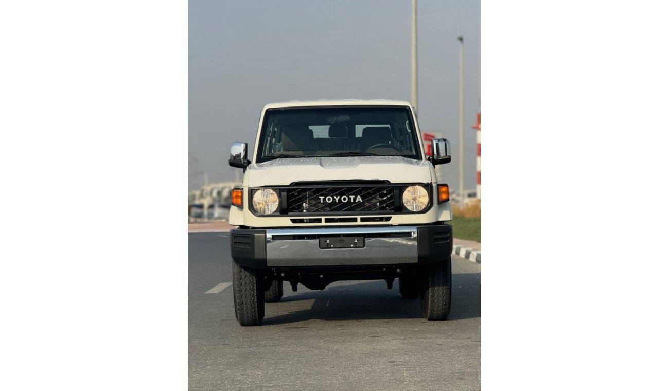 تويوتا لاند كروزر 70 TOYOTA LANDCRUISER 76 4.0L V6 PETROL GRADE E MANUAL