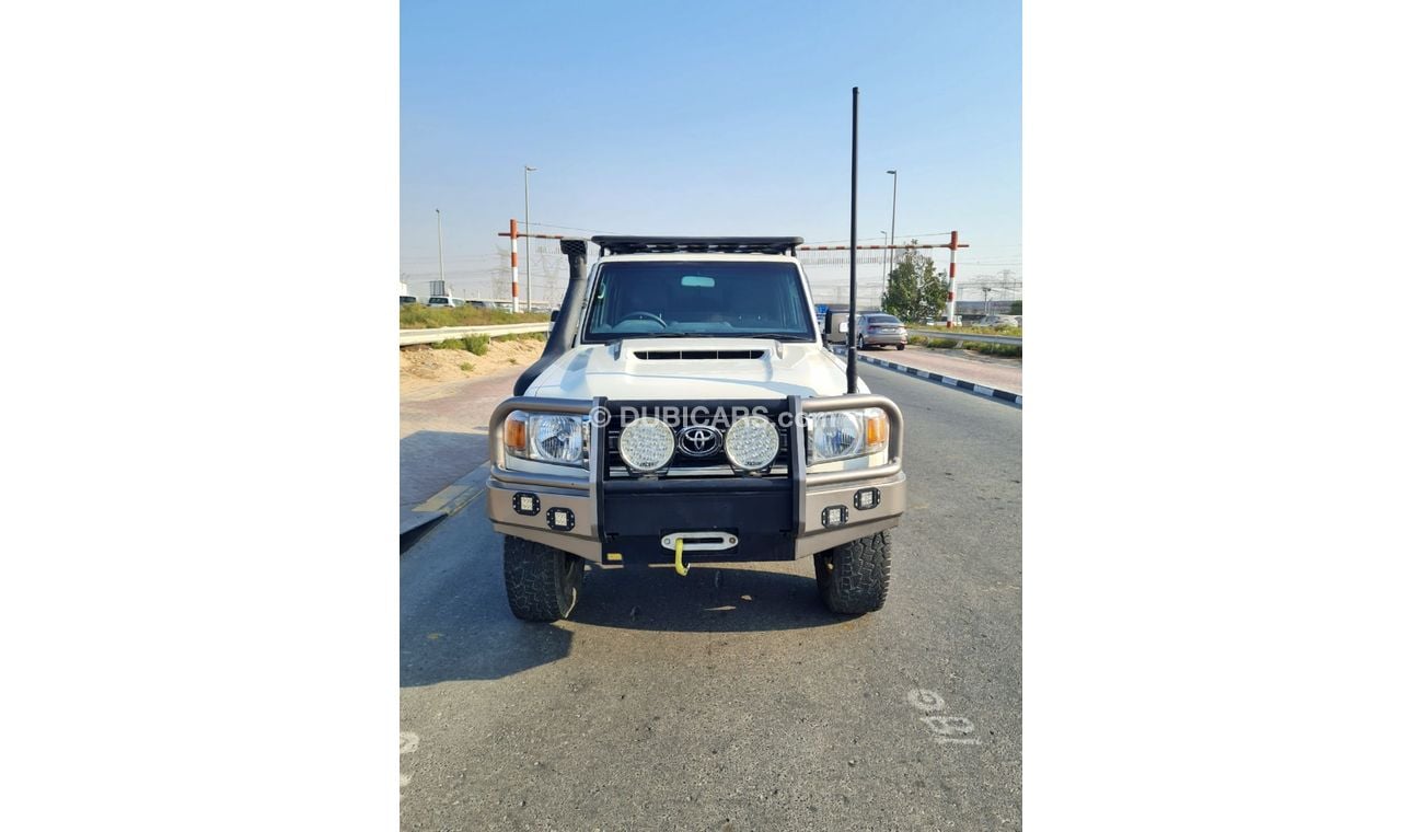 Toyota Land Cruiser Pick Up Double cabin