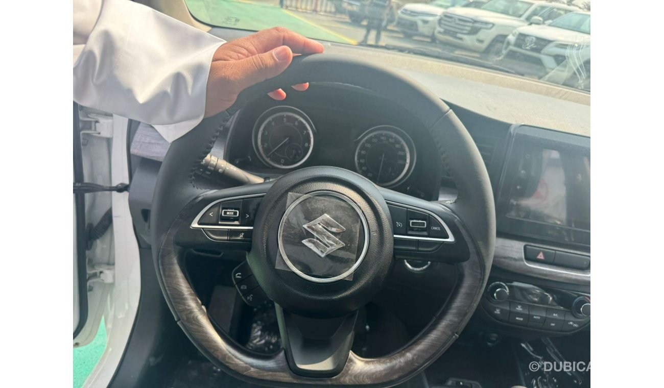 سوزوكي ايرتيغا 1.5L PETROL FULL OPTION 7 SEATS 2025