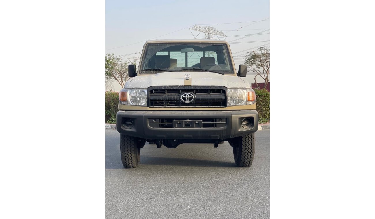 Toyota Land Cruiser 4.2 diesel engine // single cap // power window // diflock - model 2023