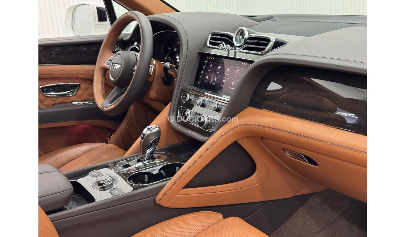 Bentley Bentayga 2021 Bentley Bentayga V8, One Year Warranty, Al-Habtoor Agency Full Service History, GCC