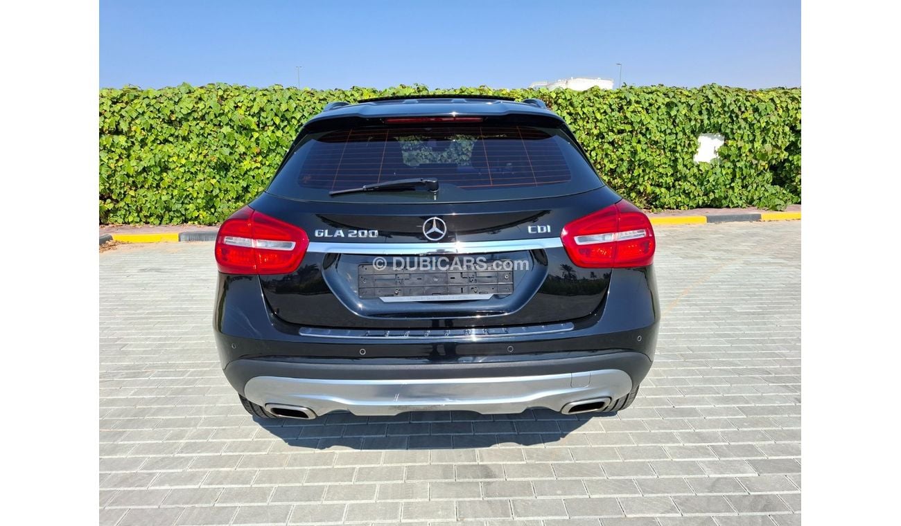 Mercedes-Benz GLA 200 Mercedes-Benz GLA200d 2015 full option