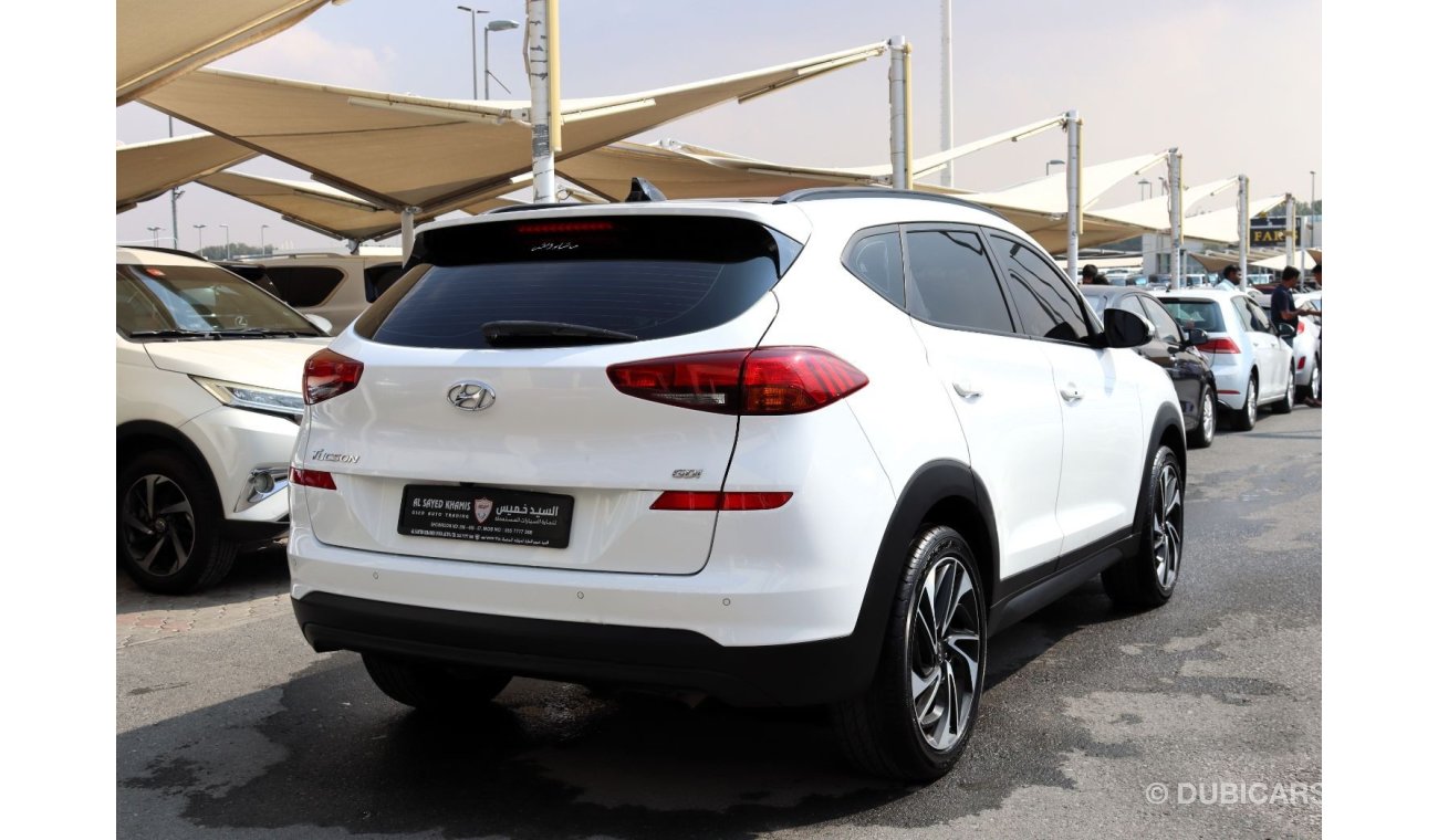 Hyundai Tucson GL ACCIDENTS FREE - GCC - PERFECT CONDITION - ORIGINAL PAINT - ENGINE 1600 CC