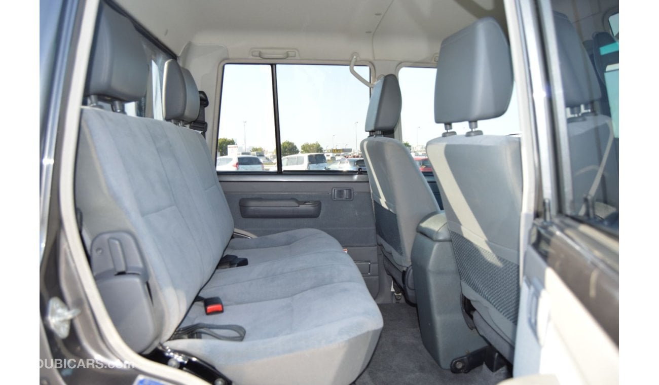 Toyota Land Cruiser Pick Up Double cabin Perfect inside and out