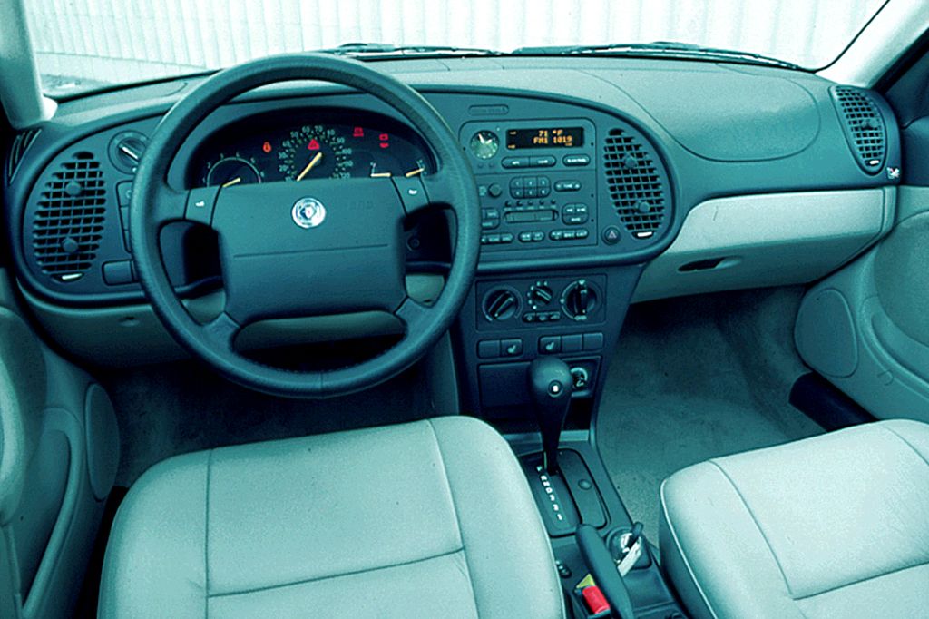 Saab 900 interior - Cockpit