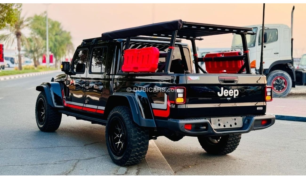 Jeep Gladiator PREMIUM CAMPING ACCESSORIES INSTALLED | ROOF MOUNTED LED LIGHTS | 3.6L PETROL | RHD | 2020 | 4 X 4 |