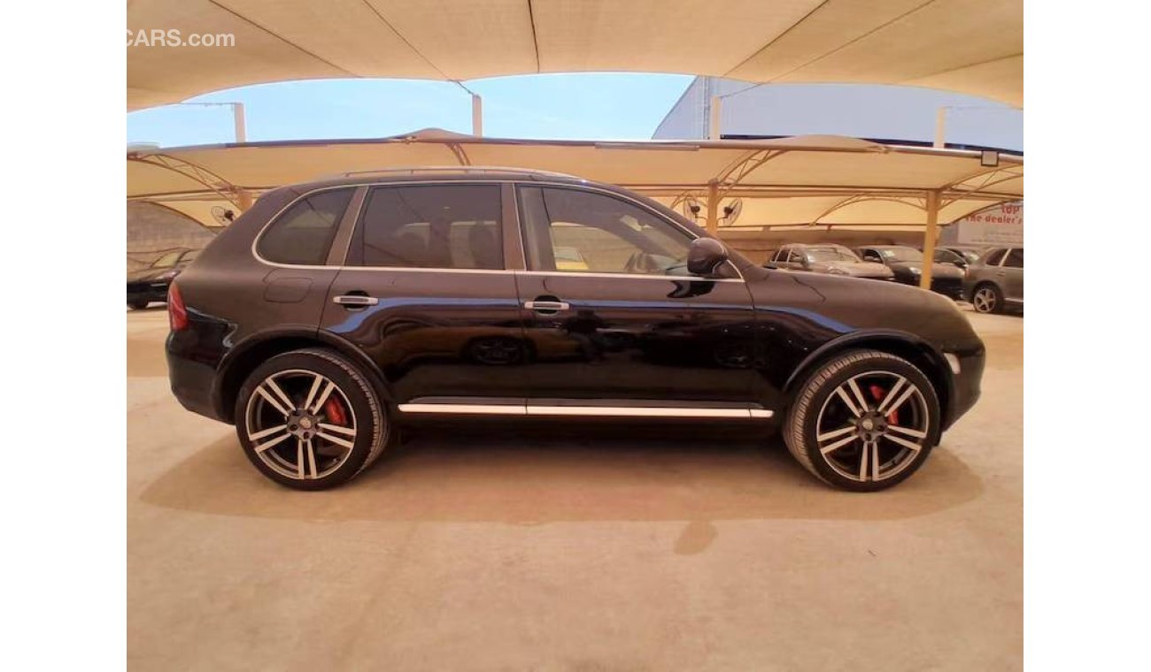 بورش كايان PORSCHE CAYENNE TURBO 4.5L 2006 WITH SUNROOF, ELECTRIC LEATHER SEAT, T.V NAVIGATION AND MUCH MORE...