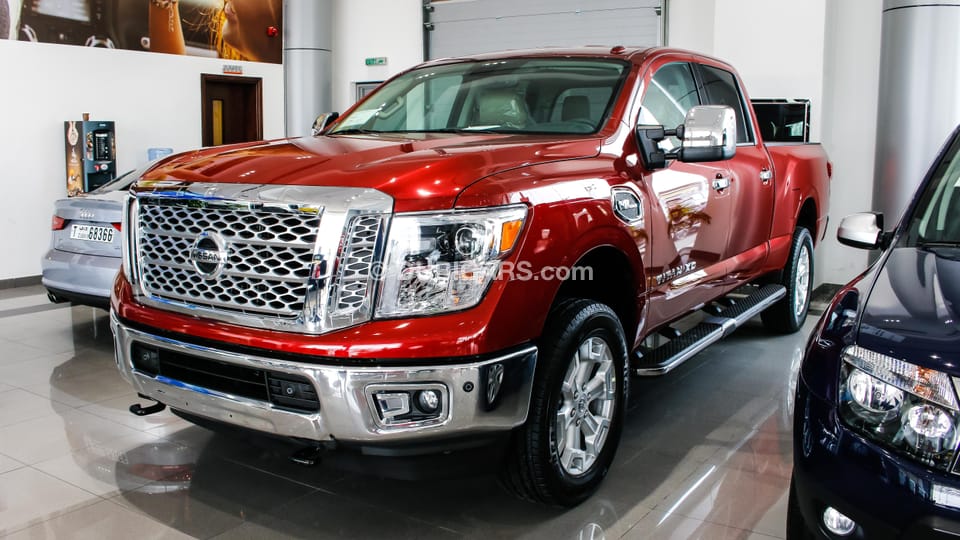 Nissan Titan for sale: AED 179,900. Red, 2017