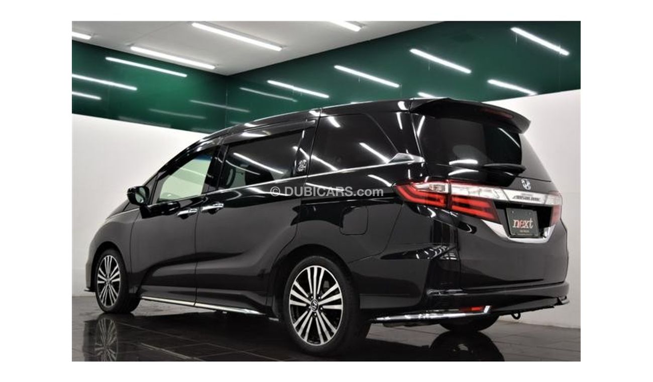 Used Honda Odyssey RC1 2015 for sale in Japan - 694325