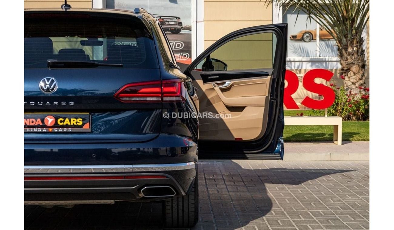 فولكس واجن طوارق Atmosphere 3.0L Volkswagen Touareg 2023 GCC under Agency Warranty and Service Contract with Flexible