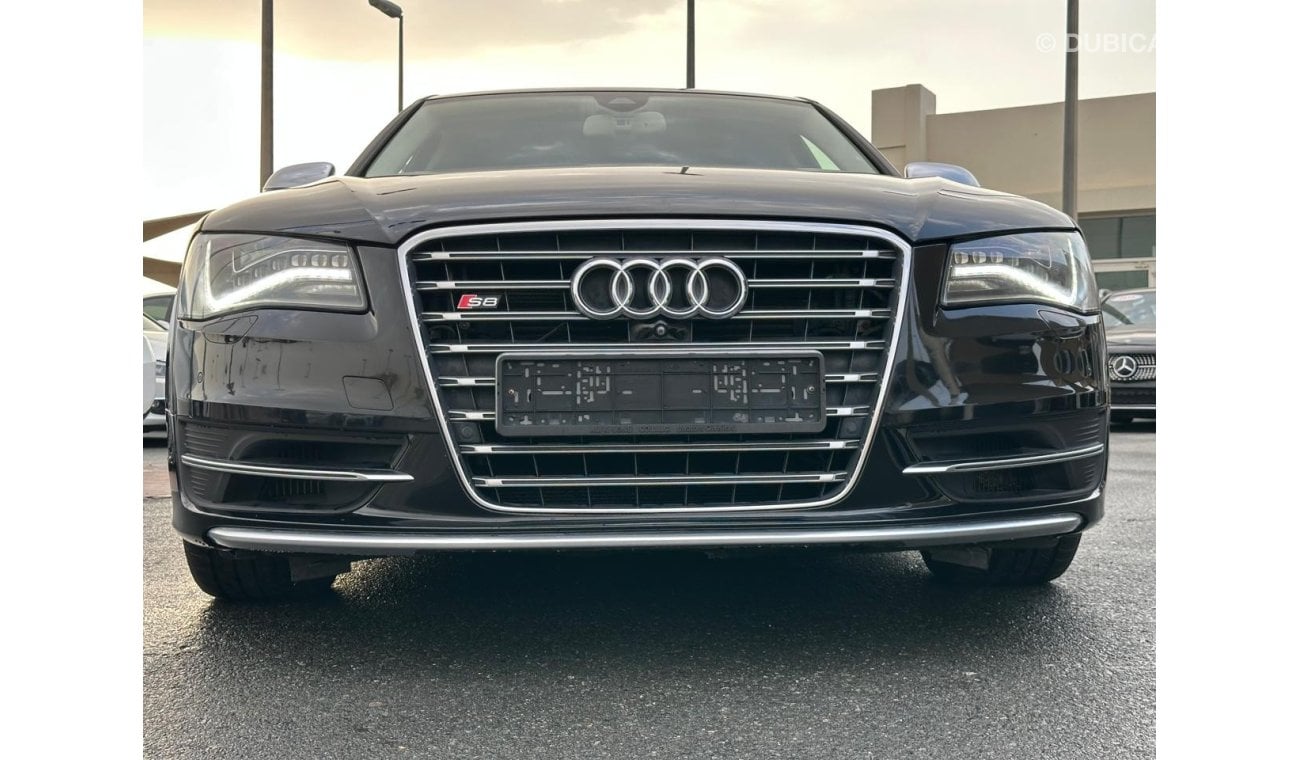 Audi S8 TFSI quattro Top Top Audi S8 S-LINE _GCC_2014_Excellent Condition _Full option_Fully original paint