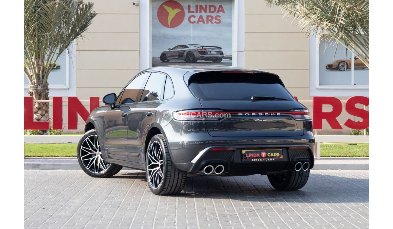 Porsche Macan Std 2.0L (252 HP) Porsche Macan 2023 GCC under Agency Warranty and Service Contract with Flexible Do