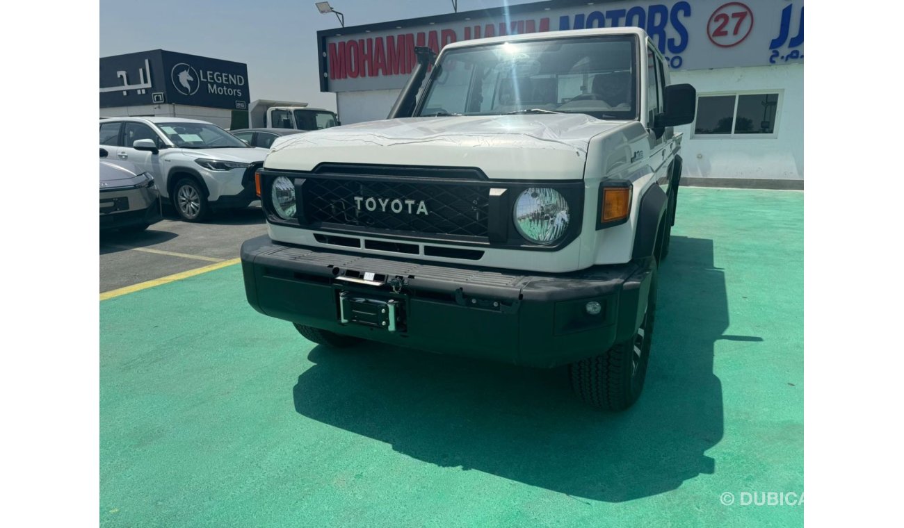 تويوتا لاند كروزر بيك آب 2.8L DIESEL DOUBLE CAB FULL OPTION A/T 2024 GCC