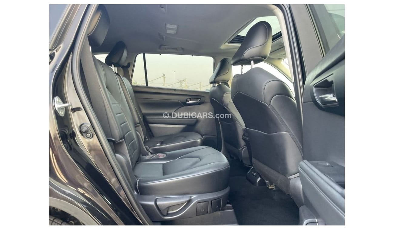 تويوتا هايلاندر 2021 Toyota Highlander XLE 4x4 All Wherl Drive 3.5L V6 /