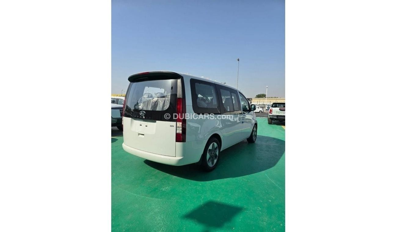 هيونداي ستاريا 3.5L PETROL V6 11 SEATS A/T 2024