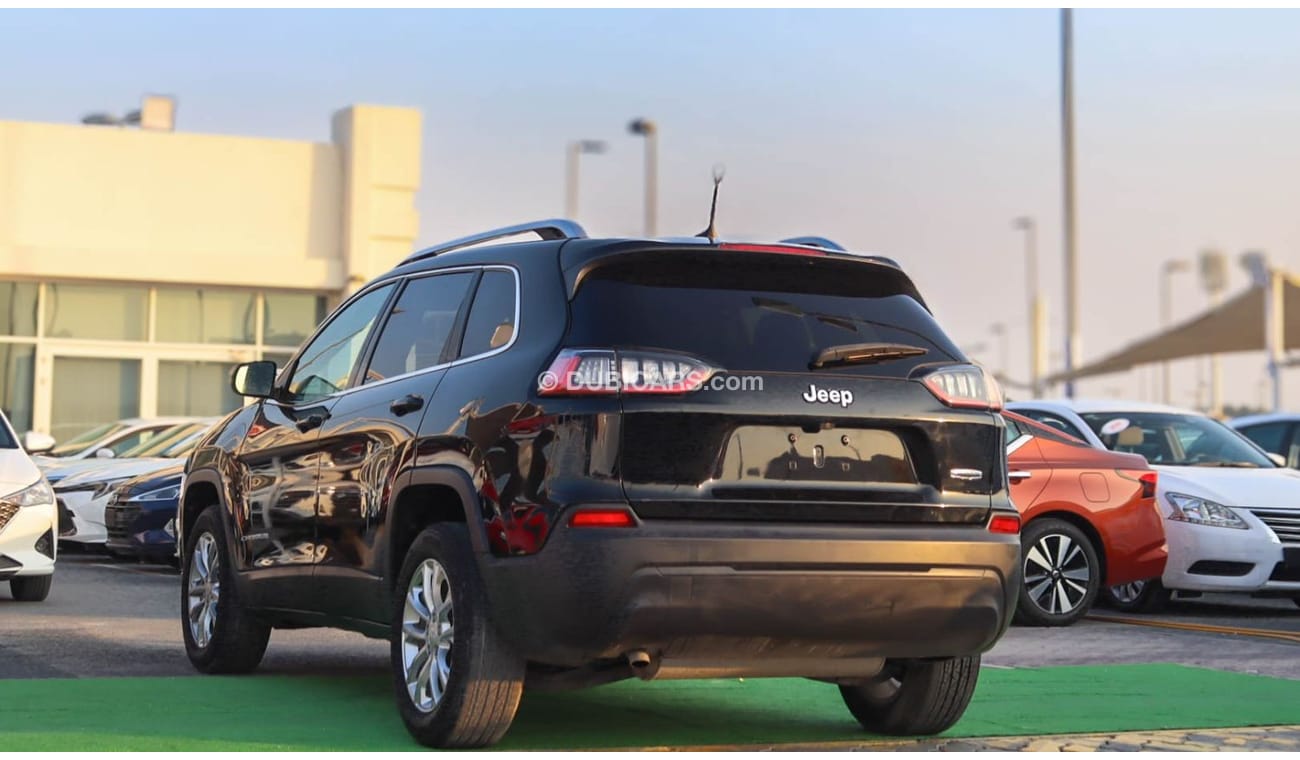 جيب شيروكي S Limited 2.4L jeep Cherokee 2019 American in excellent condition