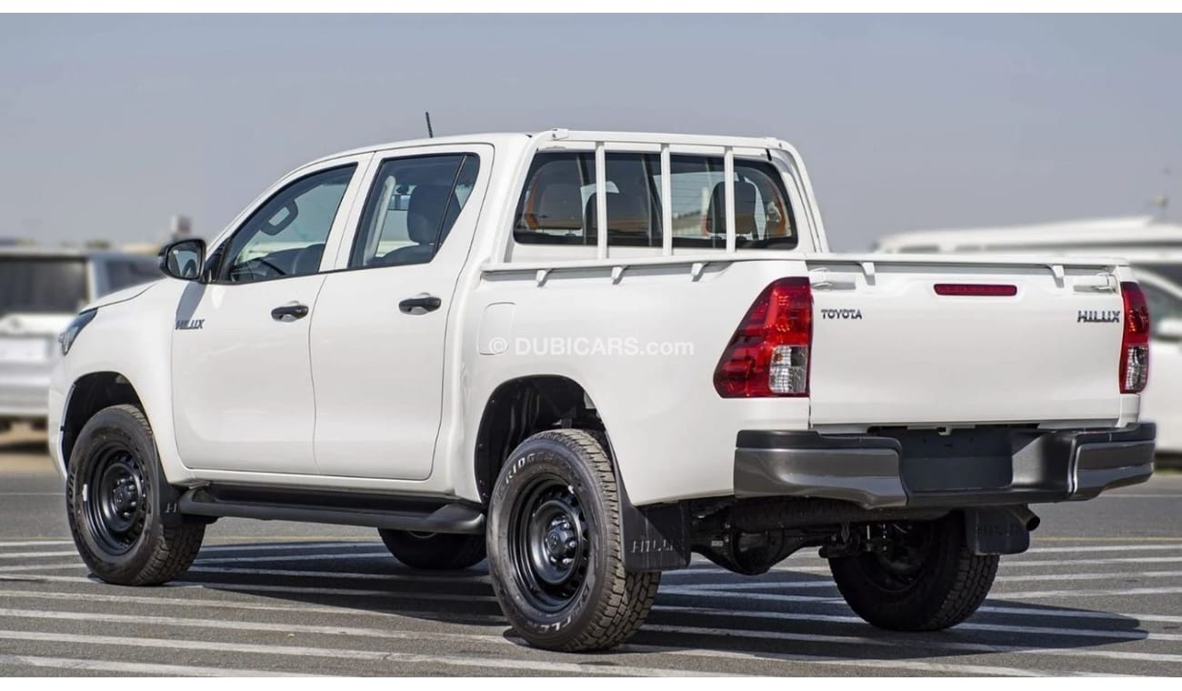 تويوتا هيلوكس HILUX 2.4L MED OPTION