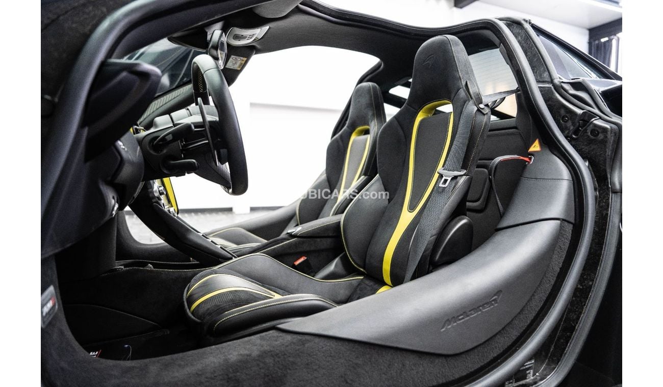 مكلارين 720S 2020 - McLaren 720s - CARBON PACKAGE - IMMACULATE CAR -1 YEAR WARRANTY