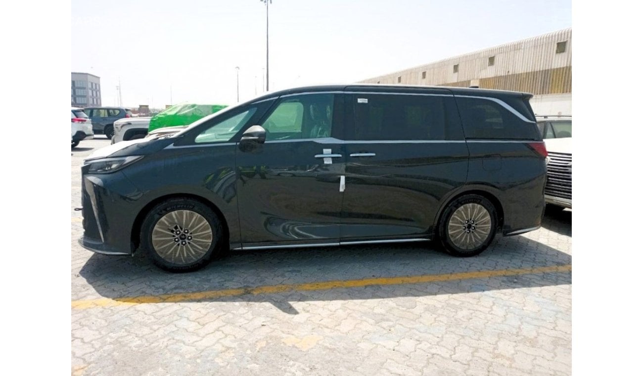 لكزس LM 350h VIP 4-SEATER