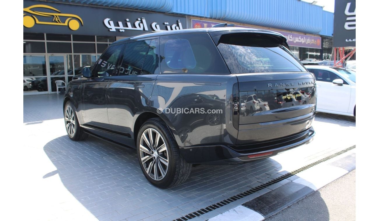 Land Rover Range Rover GCC SPECS - UNDER WARRANTY AND SERVICE - PROMOTION !!! FREE INSURANCE AND REGISTRATION