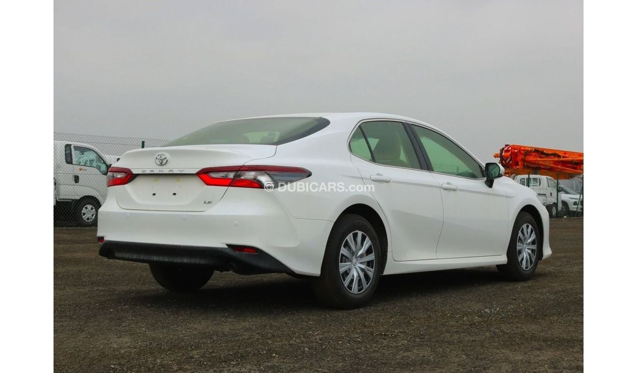 تويوتا كامري Toyota Camry LE 2.5L Sedan FWD 8 Speed A/T Petrol