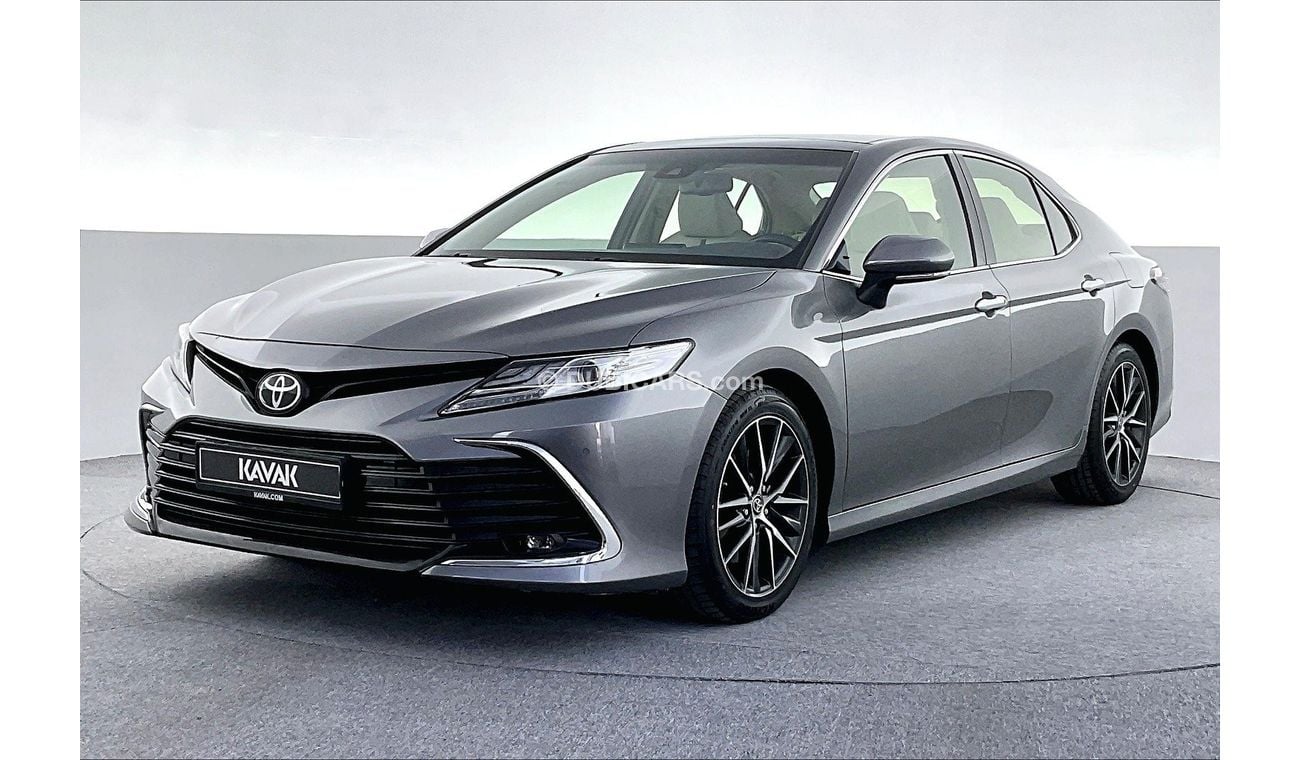 Toyota Camry SE+ | 1 year free warranty | 0 Down Payment