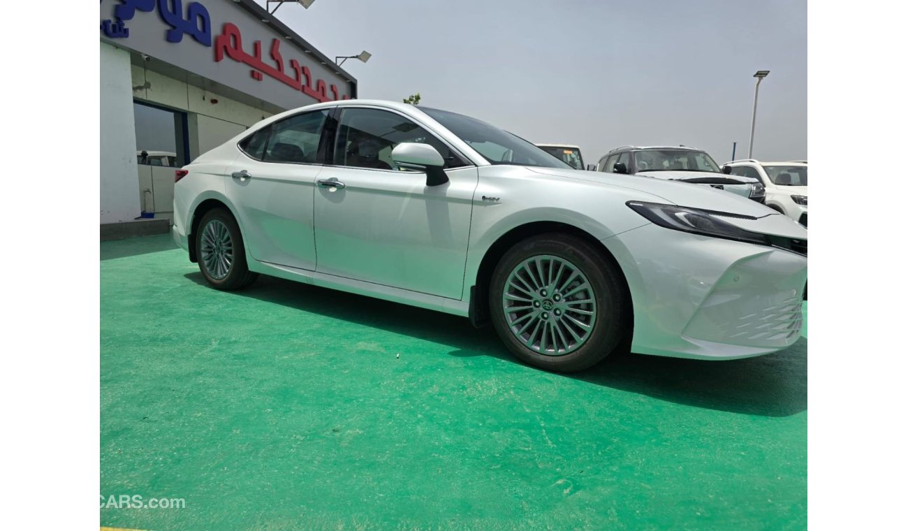 تويوتا كامري 2.0L HYBRID 2024