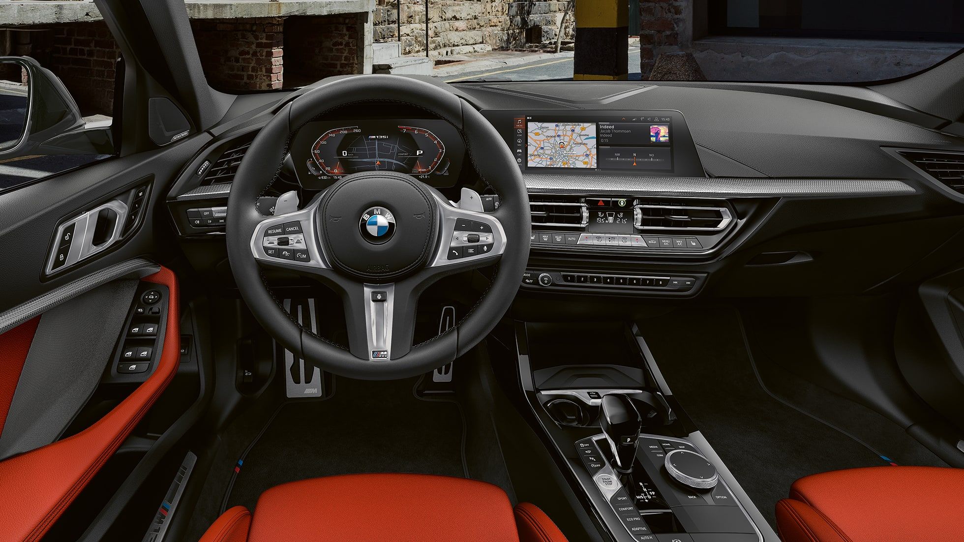 بي أم دبليو M135i interior - Cockpit