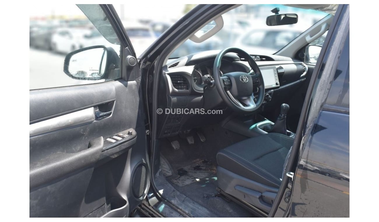 تويوتا هيلوكس Hilux 2.4L diesel 2024 MT