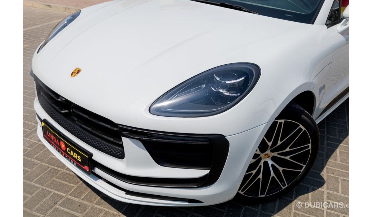 Porsche Macan Porsche Macan 2023 GCC under Agency Warranty with Flexible Down-Payment.