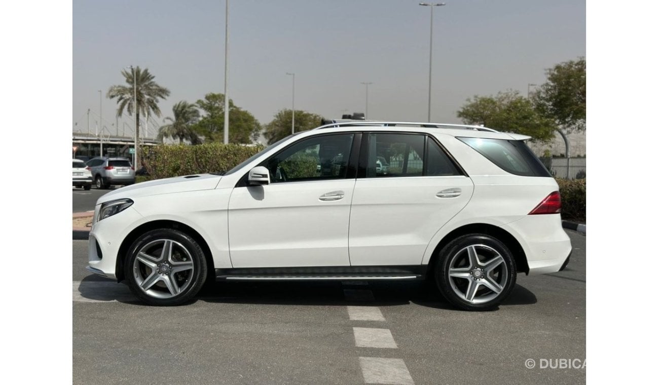 Mercedes-Benz GLE 400 AMG Mercedes GLE 400 AMG Kit / GCC / 2016 / Perfect Condition / 1970 Dirhams Monthly / 2 Keys