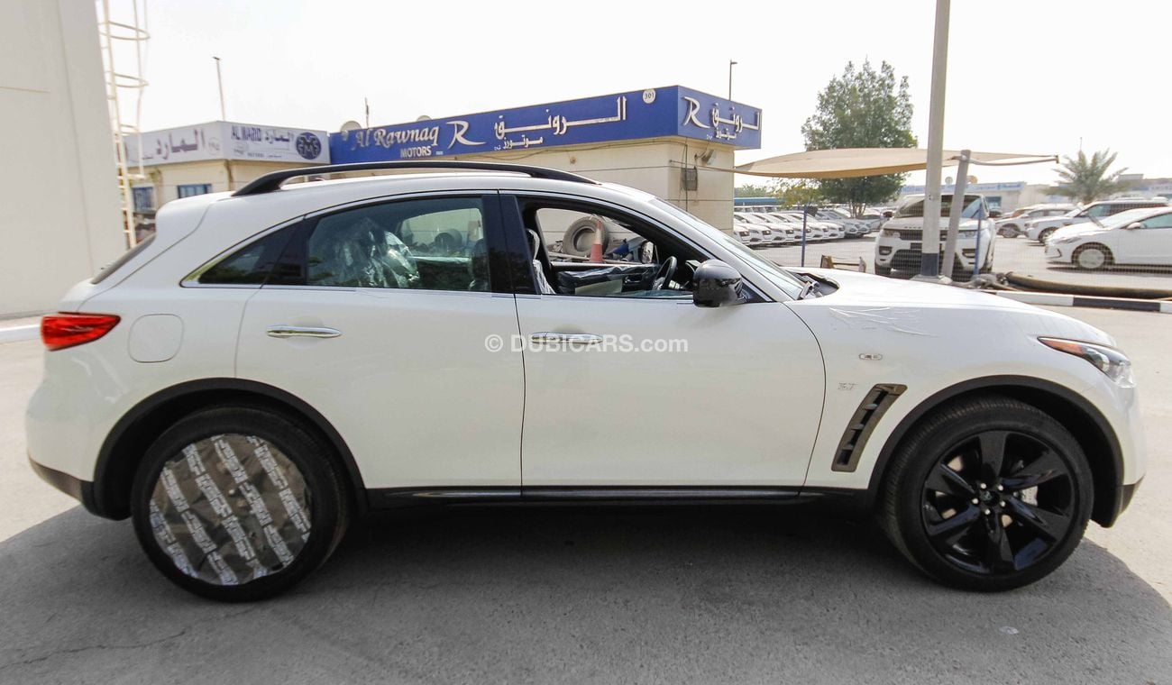 Infiniti QX70 S