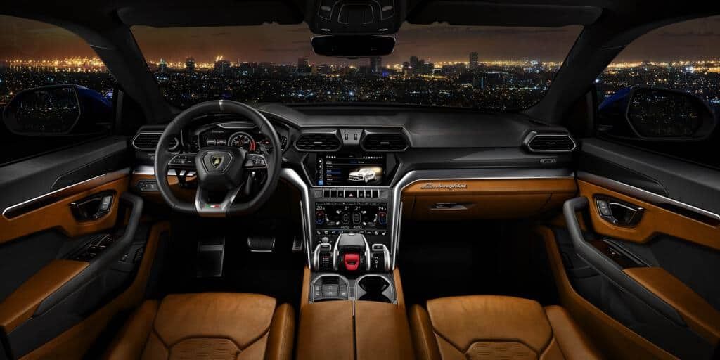 Lamborghini Urus interior - Cockpit