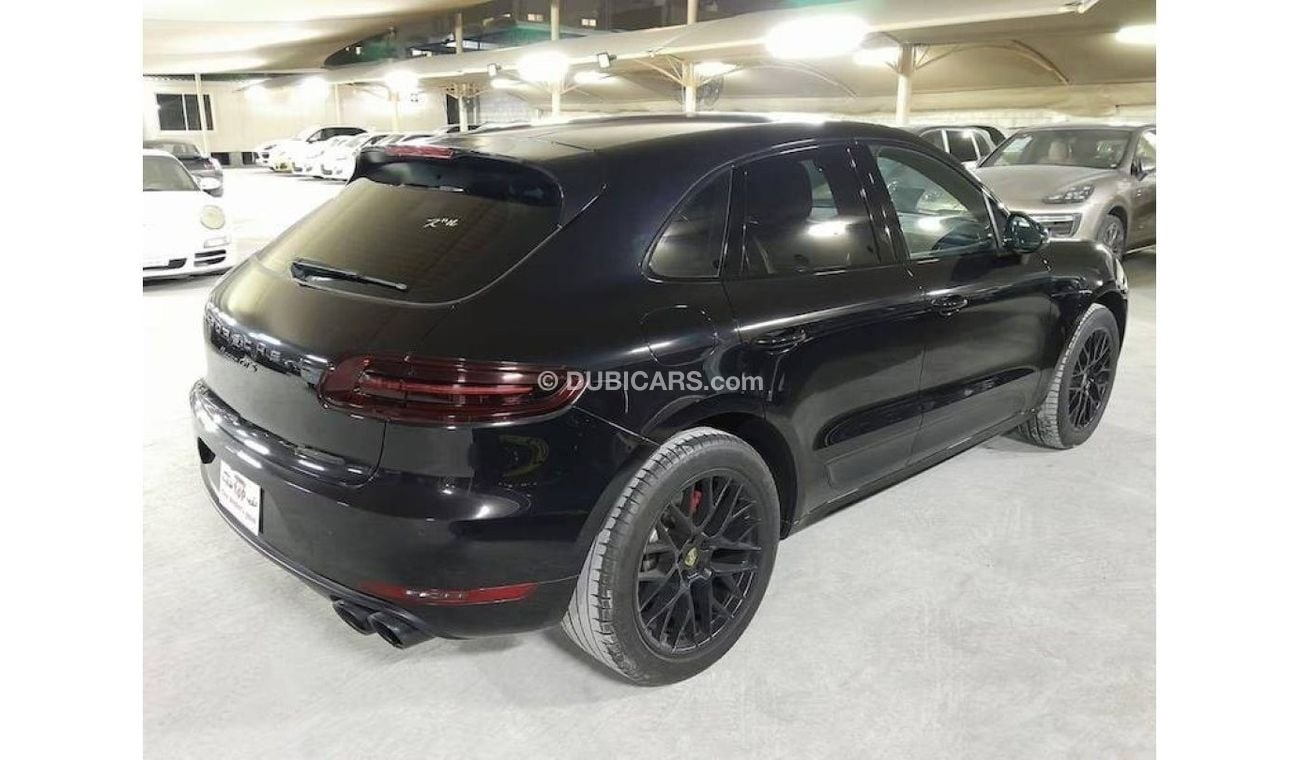 بورش ماكان GTS 3.0L (360 HP) PORSCHE MACAN GTS 3.0L 2017 CARBON AND GTS INTERIOR, SPORTS CHRONO PACKAGE, SPORTS