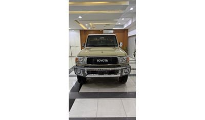 تويوتا لاند كروزر بيك آب DLX 4.0L TOYOTA LAND CRUISER PICKUP SHASS MODEL 2020 GCC