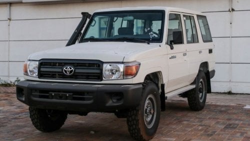 Toyota Land Cruiser Hard Top LC76 10 4.2L 5MT 4X4 5 DOORS