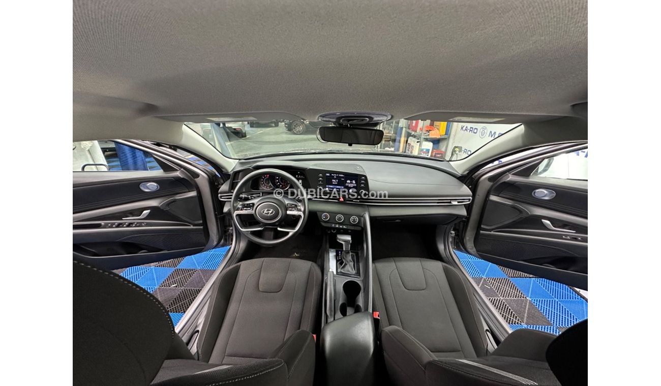 Hyundai Elantra Comfort 2.0L