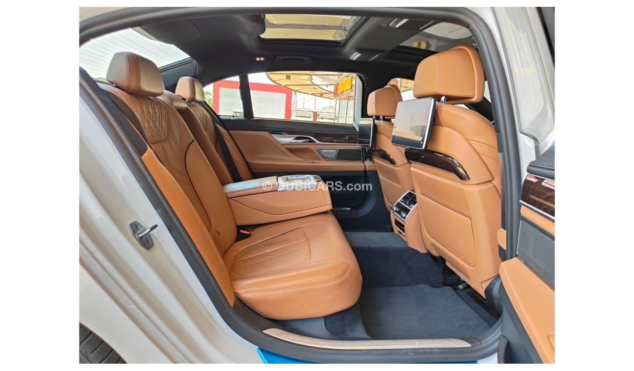 BMW 730Li Exclusive AED 3,300 P.M | 2021 BMW 730Li M SPORT | UNDER WARRANTY GCC | FULLY LOADED