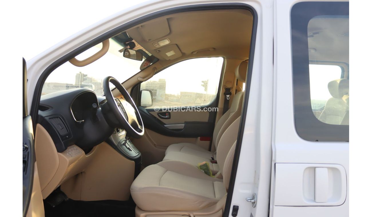 Hyundai H-1 ACCIDENTS FREE - GCC - V4 - PERFECT CONDITION INSIDE OUT