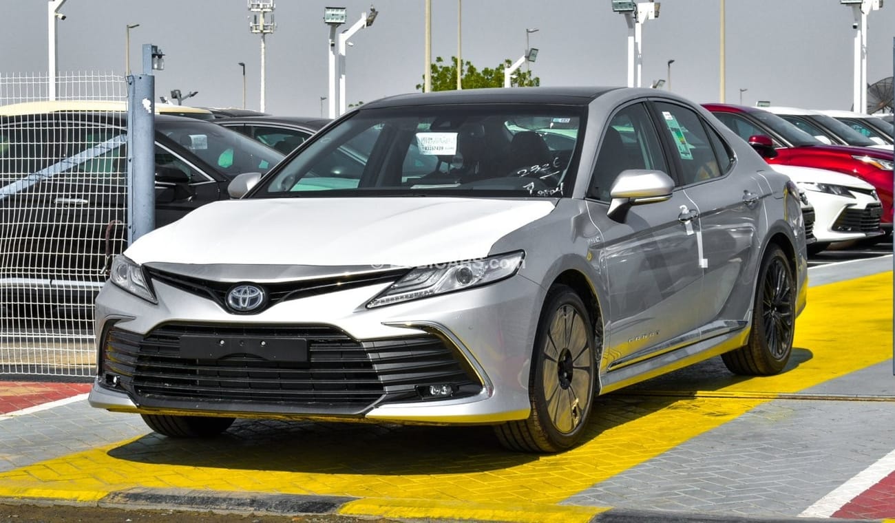 Toyota Camry 2024 - CAMRY LUMIERE 2.5L HYBRID SILVER COLOR